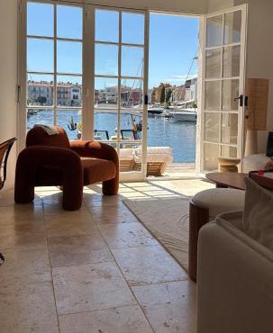 Villa d'exception avec jardin et piscine sur le port