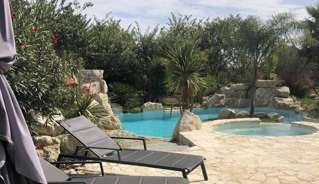 Villa d'exception de 650 m² sur 3 hectares avec piscine de rêve