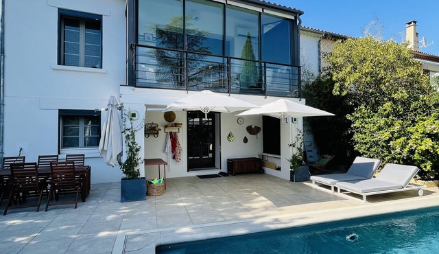 Villa D'architecte Avec Piscine au Coeur D'un Parc