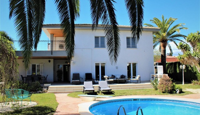 Villa "dalias" - su Casa de Vacaciones de Cuento de Hadas!