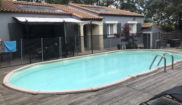 Villa Dans le Sud de la France Avec Piscine et Jardin