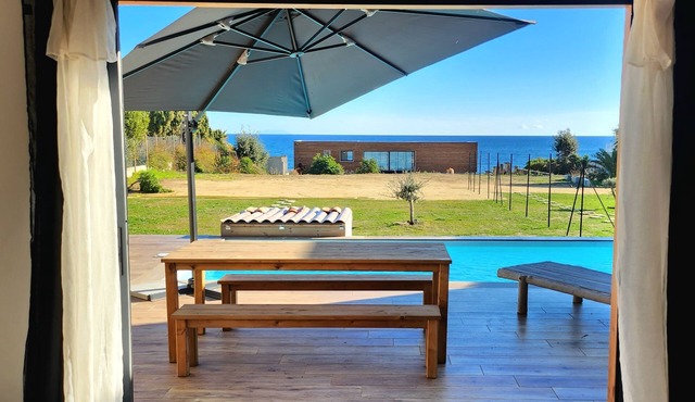 Villa de 100 m² les Pieds Dans L'eau Avec sa Piscine Privée