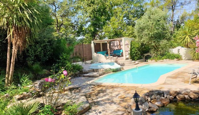 Villa de 3 chambres avec piscine privee jardin clos et wifi a Neoules