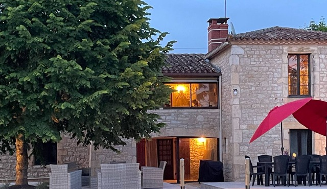 Villa de Caractère Avec Piscine