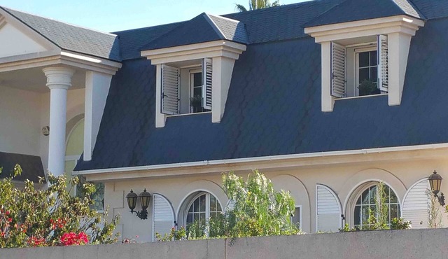 Villa de Caractère de 600m2 Tout Près de Valence