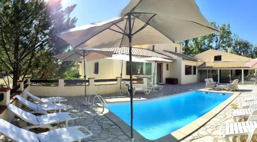 Villa de charme à Martignargues avec piscine privée