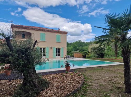 Villa de charme à Ribérac avec piscine privée