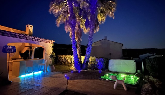 Villa de Charme Avec Jacuzzi