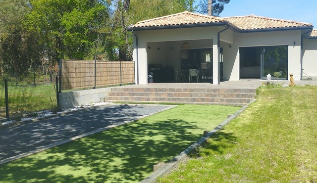 Villa de Charme, Neuve, Centre de Maubuisson, 200m du Lac, Terrain de Pétanque