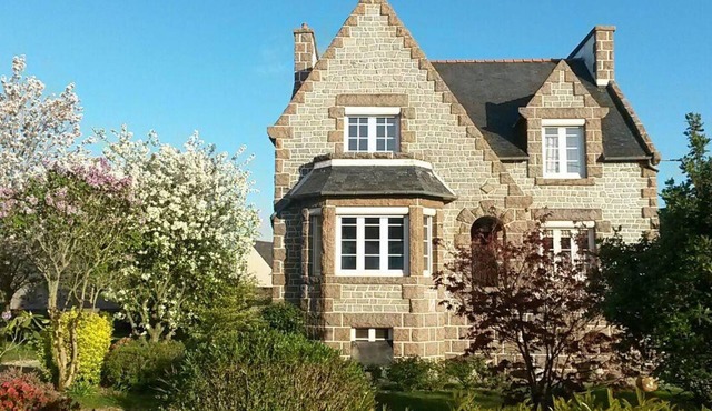 Villa de Granit Rose