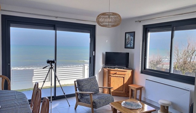 Villa de la Plage, Front de mer