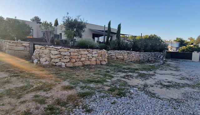 Villa de Pierrefeu, lavender and old stones in the heart of the Luberon