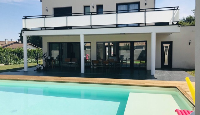 Villa de Prestige au Cœur du Médoc - Up to 12 people