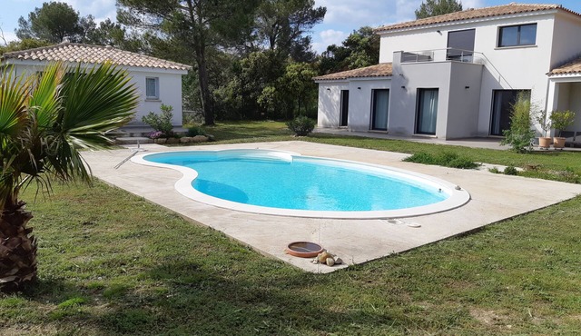 Villa de Standing de 190 m² Avec Piscine
