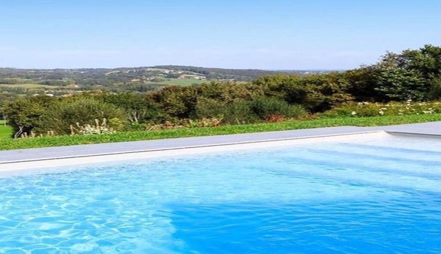 Villa DE Standing SUR LES Hauteurs DE Bayonne AU Calme, A 12 MN DE Biarritz