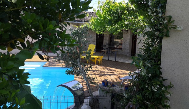 Villa de Type F5 Avec Piscine Privée et à 1,5 km du Parc de Pombonne