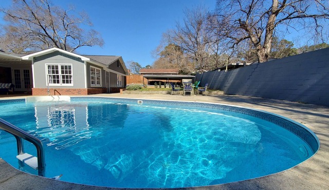 Villa del Aqua - Pool House - Residential Friendly Quiet Neighborhood