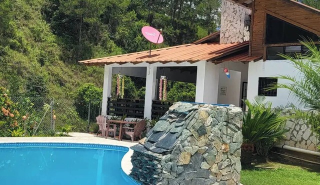 Villa Del Cielo, Pool and River.