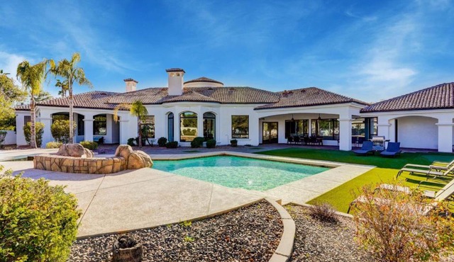 Villa del Sol, Amazing House by Kivoya
