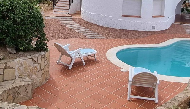 VILLA DEL SOL WITH POOL AND BEAUTIFUL VIEWS