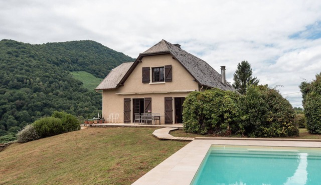 Villa Delb – Mountain View, Private Pool and Wi-Fi