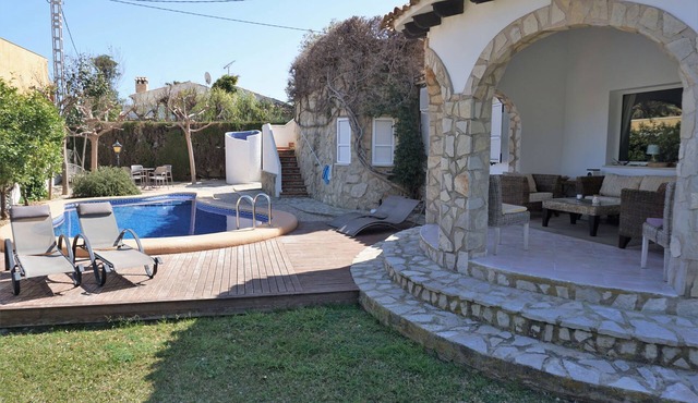 Villa DELMAR at the beach in Els Poblets