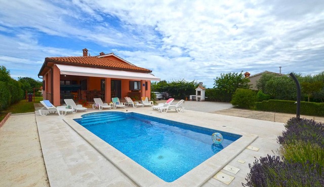 Villa Deni with private pool