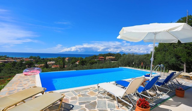 Villa Dersea in Acharavi