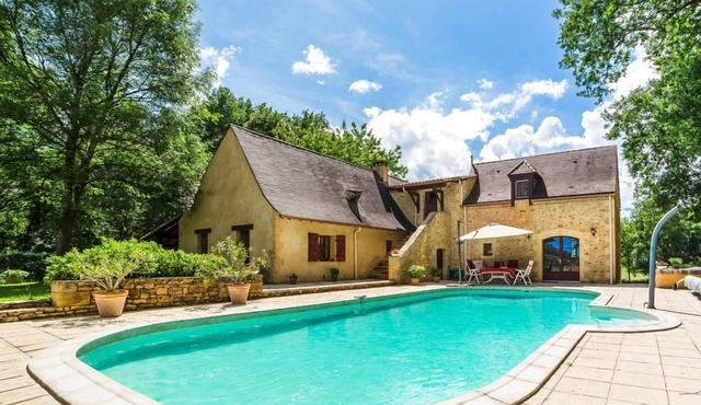 Villa Des Arbres - Five Bedroom Villa, Sleeps 10