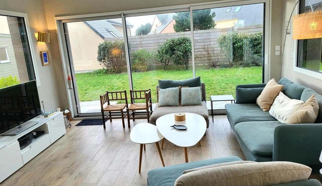 Villa 'Des Havres' with Private Terrace, Private Garden and Wi-Fi