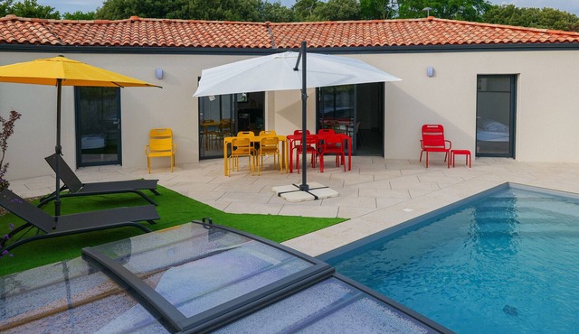 Villa des Herondais – Pool – Garden – Fully Equipped – Sleeps 8