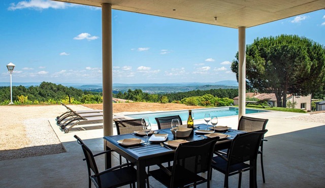 Villa des Pins - sud Ardèche 4 Lits - 6 Pers