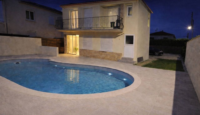 Villa des Romarins ⭐ - Swimming pool, Spa, Family-Group - Montélimar