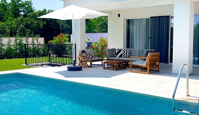 Villa Destiny *, Istria-Croatia, your private paradise in Istria
