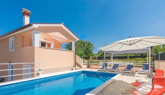 Villa Dina / lovely house with Pool