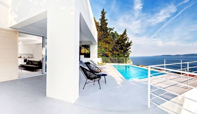 Villa Dinara - Three Bedroom Villa, Sleeps 6