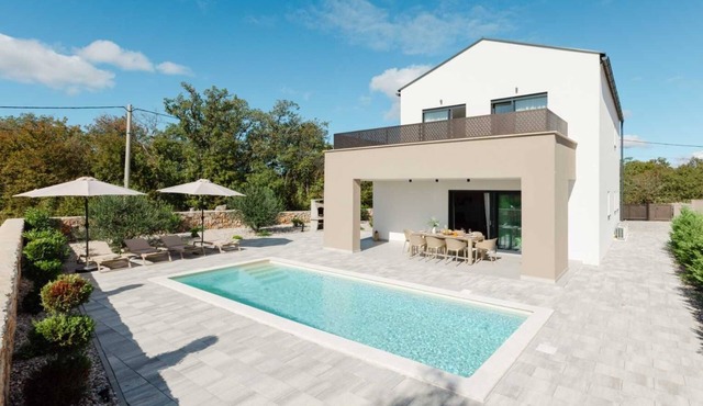 Villa DIVA II with private pool