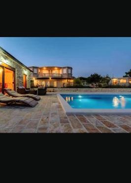VILLA DOCI
