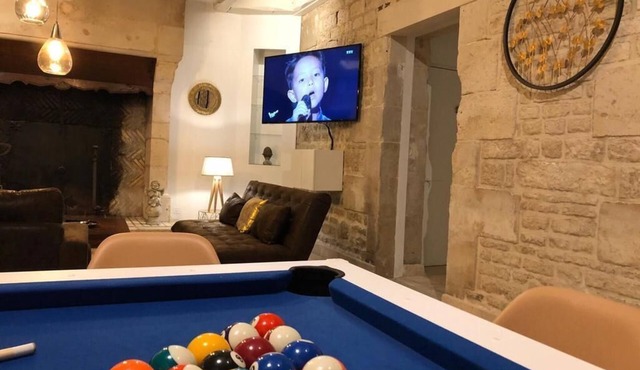 Villa Donna Jacuzzi downtown