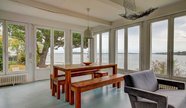 Villa Dremmwel - Five Bedroom House, Sleeps 10