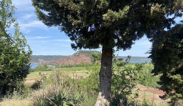 Villa du lac du Salagou à 200m à Pied du lac