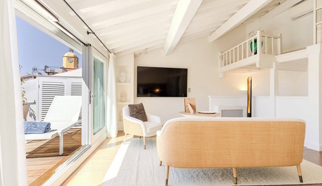 Villa du Prince de Lignac | 5-star Hotel Services at Le Yaca