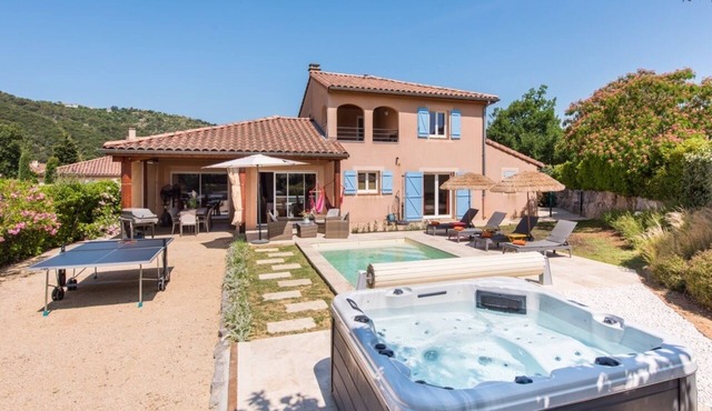 Villa du Soleil for 10 people