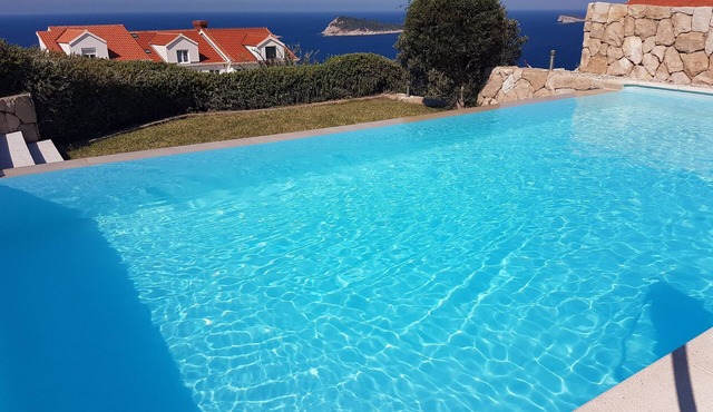Villa Dubrovnik with pool and sea view