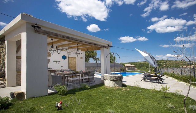 Villa Duda Privater Pool, 4 Schlafzimmer, 3 Badezimmer, Haustierfreundlich