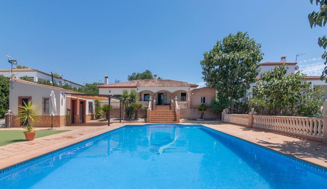 Villa 'Durán Esteban' with Mountain Views, Wi-Fi and Air Conditioning