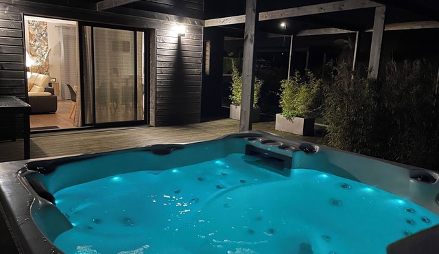 Villa Egurra 400 meters from a sandy beach