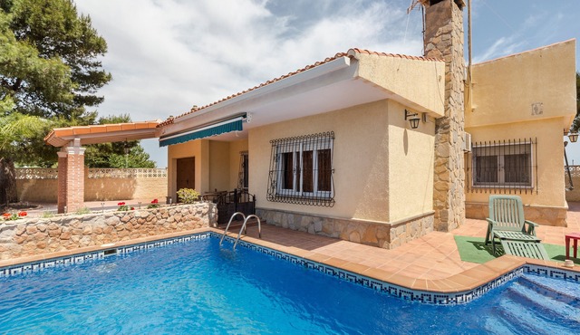 Villa 'El Carmoli' with Sea View, Private Pool and Air Conditioning