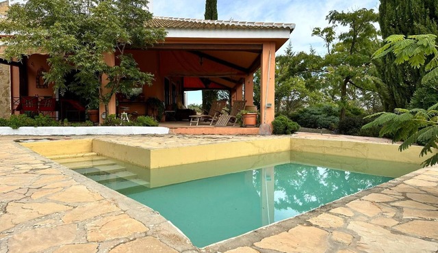 Villa 'El Refugio Archidona' with Lake View, Private Pool and Wi-Fi