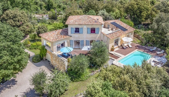 Villa Elegance by Villa Plus